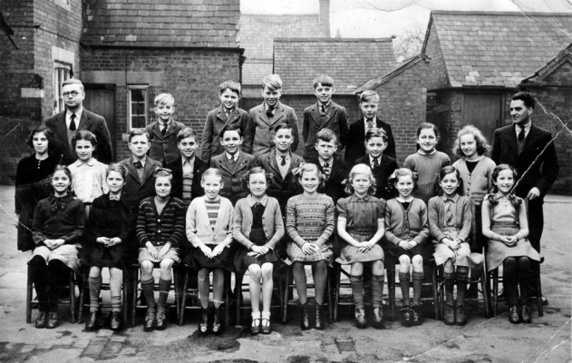 Bottesford School Photo with Neville Bagnall 4th from left in middle row Bottesford School Photo